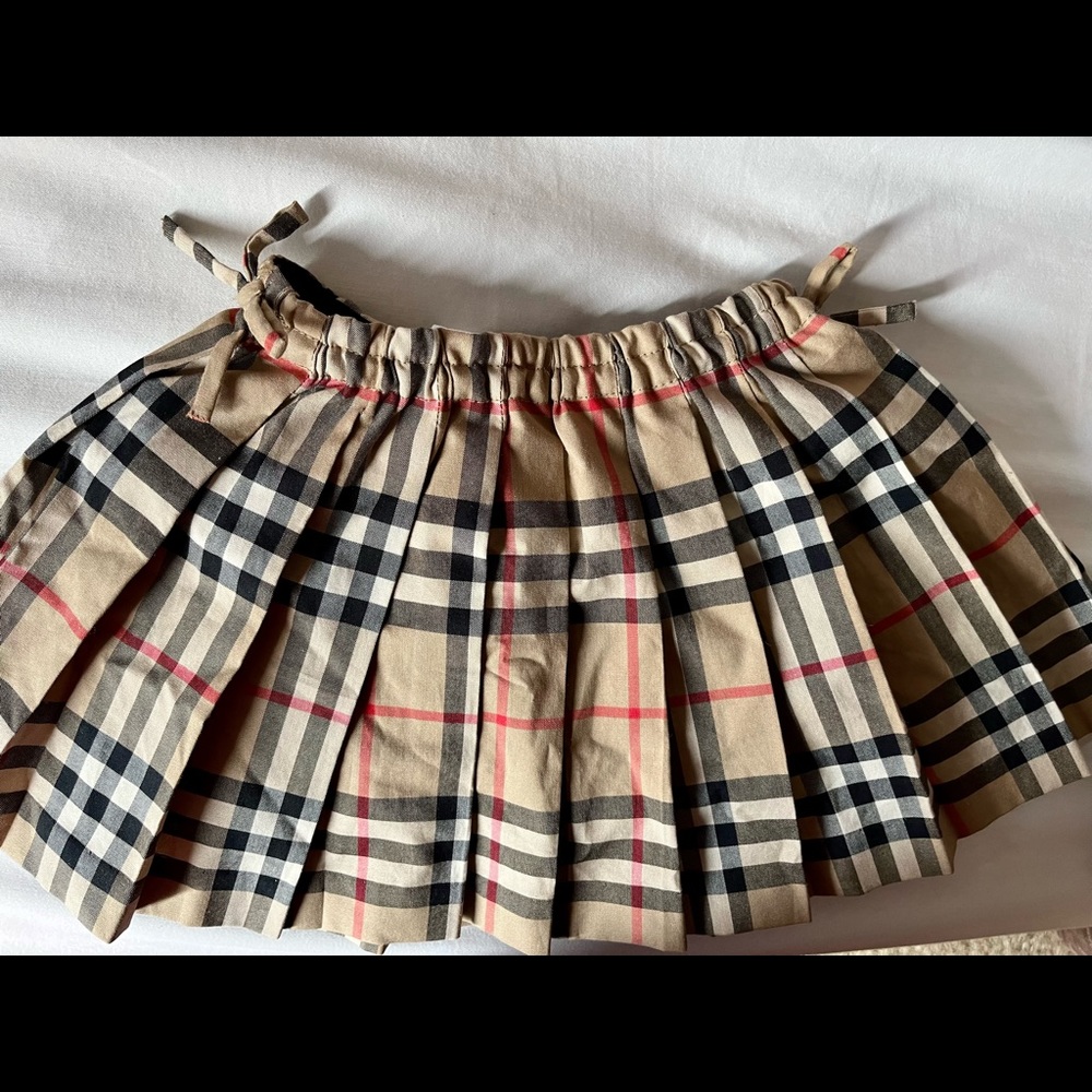 Infant girl Burberry plaid skirt